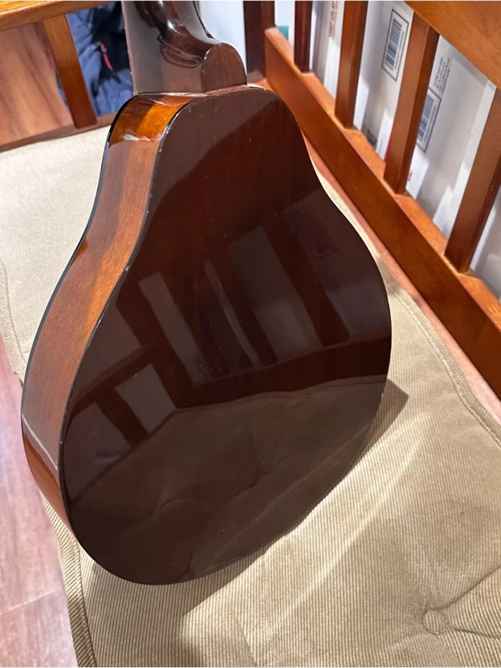 Vintage Mandolin with Natural Wood Finish - Picture 2 of 6